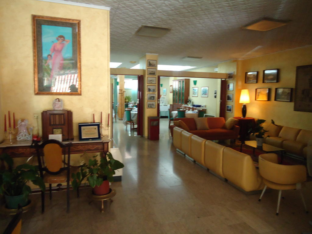 Hotel Ristorante Mommo Polistena Extérieur photo