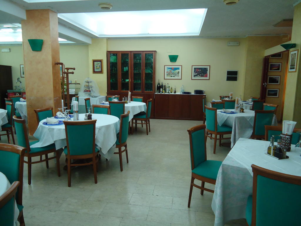Hotel Ristorante Mommo Polistena Extérieur photo